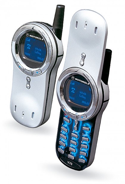 Motorola V70