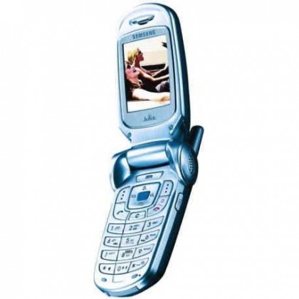 Samsung X900