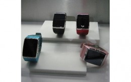 LG G910, ceasul-telefon va costa 1144 EUR