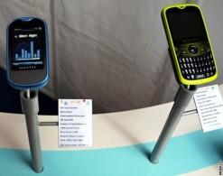 Telefoane ieftine  cu touchscreen si tastatura QWERTY de la Alcatel